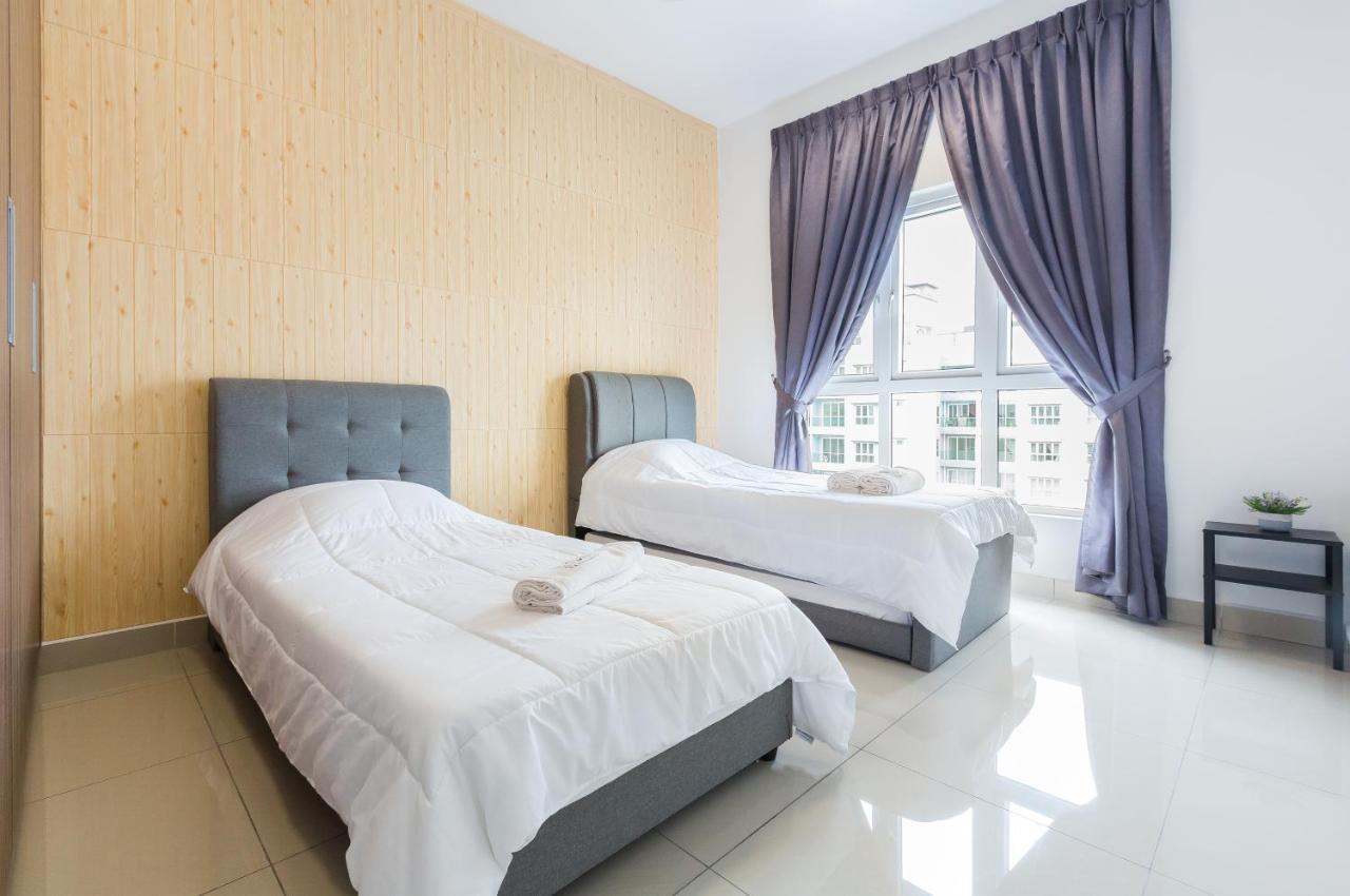 Seasons Luxury Apartment By Jk Home Джохор-Бару Екстер'єр фото