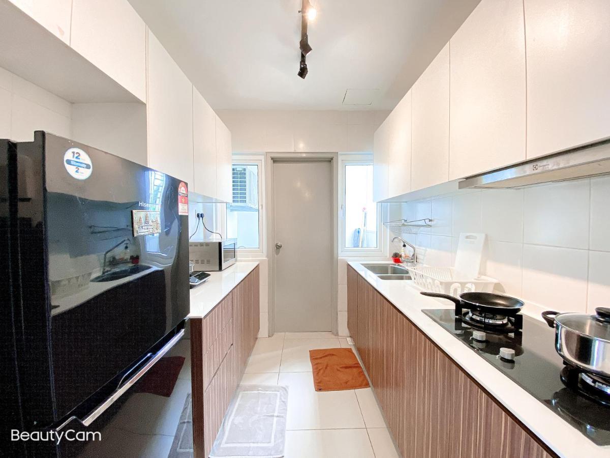 Seasons Luxury Apartment By Jk Home Джохор-Бару Екстер'єр фото